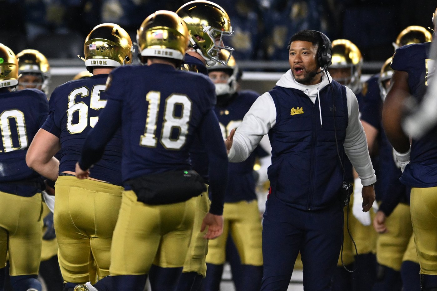 Notre Dame opts out of bowl game after getting 'punched in the stomach' by CFP | iNFOnews.ca Notre Dame opts out of bowl game after getting 'punched in the stomach' by CFP | iNFOnews.ca