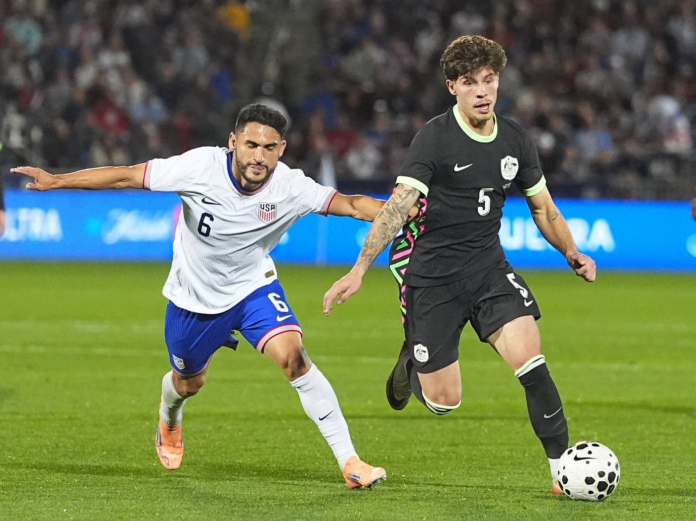Wright and Roldan get Pochettino's attention 8 months ahead of World Cup | iNFOnews.ca Wright and Roldan get Pochettino's attention 8 months ahead of World Cup | iNFOnews.ca