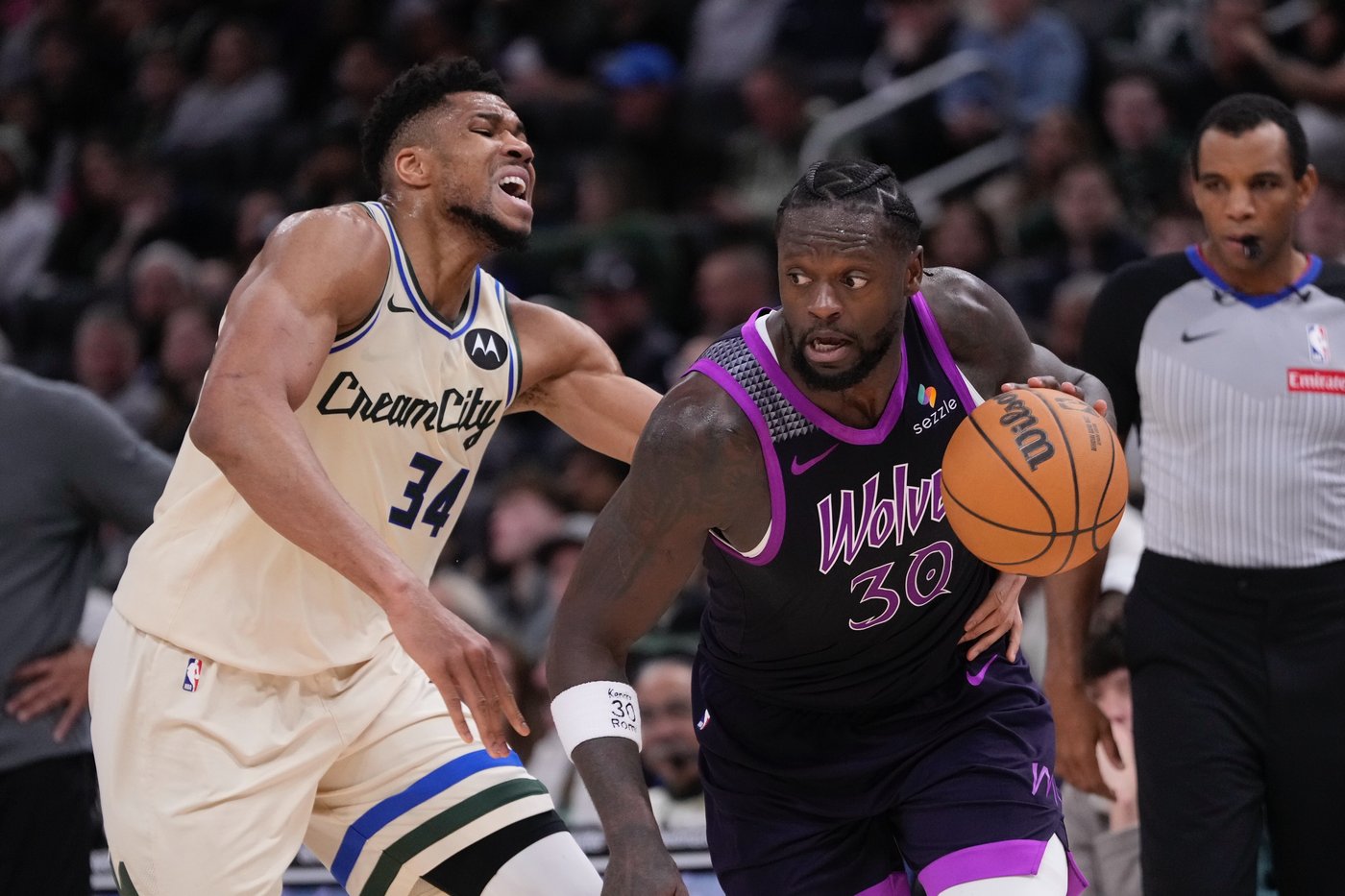 Timberwolves roll to 139-106 victory over Bucks without Edwards or Gobert | iNFOnews.ca