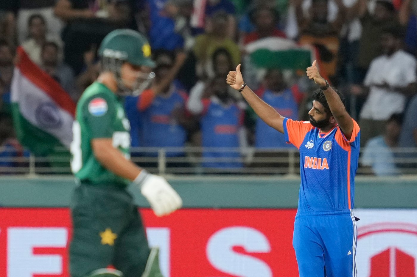 Pakistan collapses from 113-1 to 146 all out against India in cricket's Asia Cup final | iNFOnews.ca