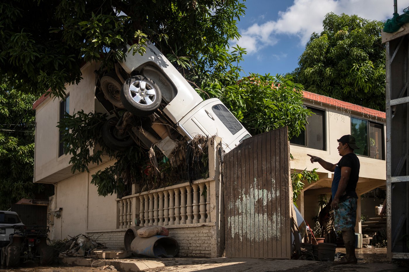 Photos of the aftermath of torrential rain in Mexico | iNFOnews.ca