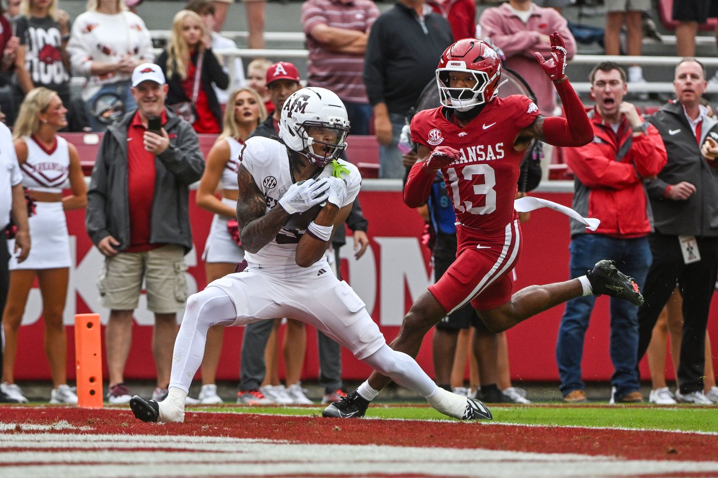 Reed throws for 280 yards and 3 TDs, runs for another score as No. 4 Texas A&M beats Arkansas 45-42 | iNFOnews.ca Reed throws for 280 yards and 3 TDs, runs for another score as No. 4 Texas A&M beats Arkansas 45-42 | iNFOnews.ca
