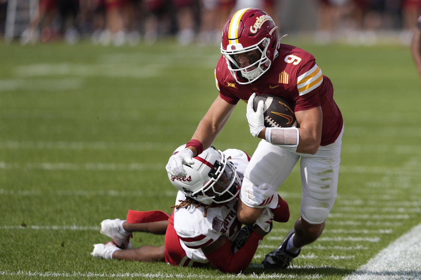 Rocco Becht sets school record for accuracy in No. 22 Iowa State's 55-7 win over South Dakota | iNFOnews.ca Rocco Becht sets school record for accuracy in No. 22 Iowa State's 55-7 win over South Dakota | iNFOnews.ca