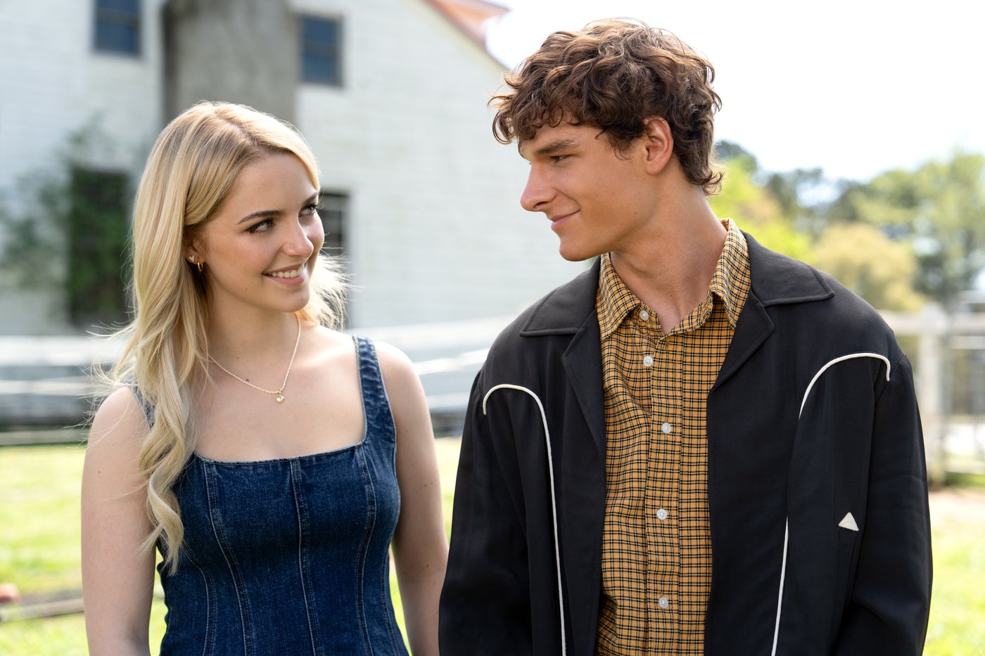 The men of ‘Regretting You’ on Colleen Hoover, romantic movies and shirtless scenes | iNFOnews.ca The men of ‘Regretting You’ on Colleen Hoover, romantic movies and shirtless scenes | iNFOnews.ca