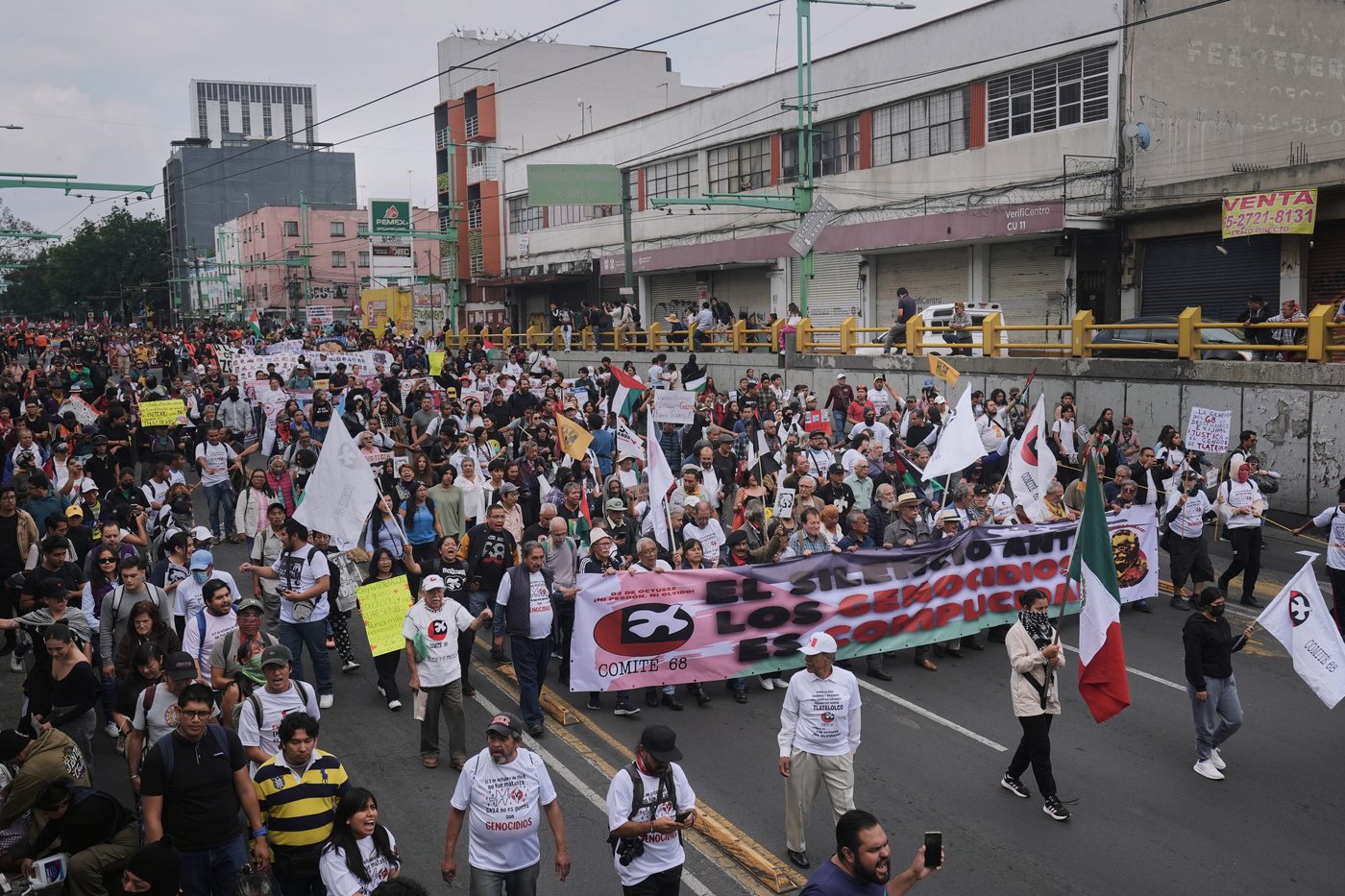 Gaza crisis features in march remembering 1968 Mexican massacre | iNFOnews.ca