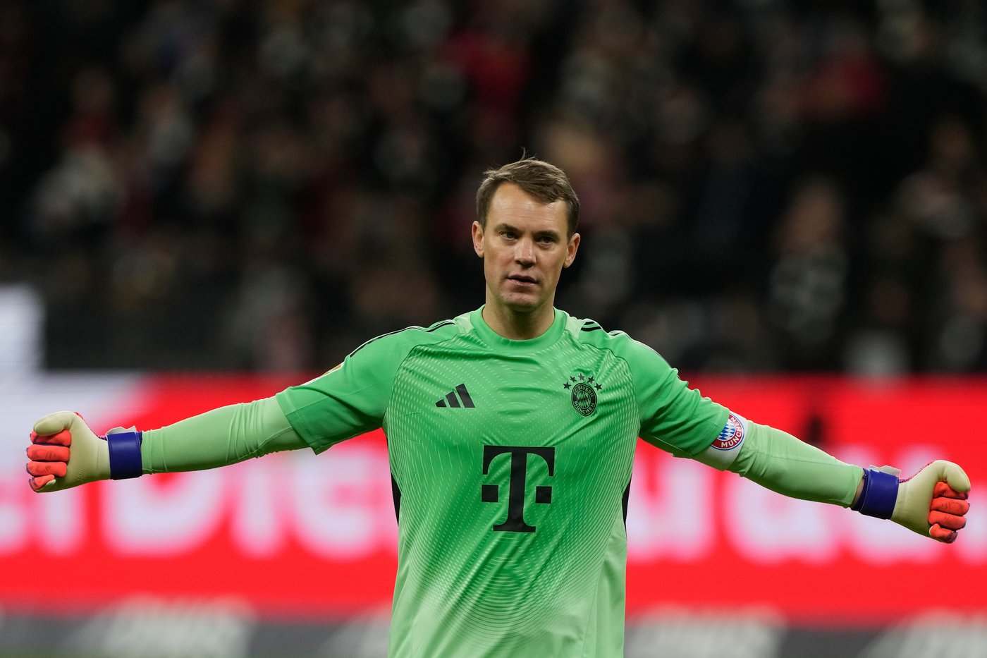 Kane scores again and dismisses injury scare as Bayern beats Frankfurt | iNFOnews.ca