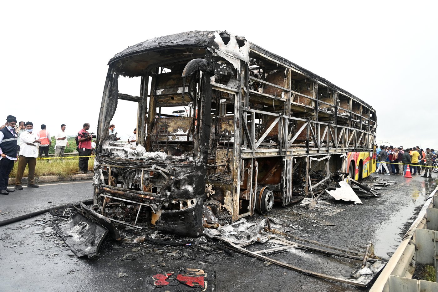 Bus catches fire after being hit by a motorcycle in southern India, killing at least 25 | iNFOnews.ca Bus catches fire after being hit by a motorcycle in southern India, killing at least 25 | iNFOnews.ca
