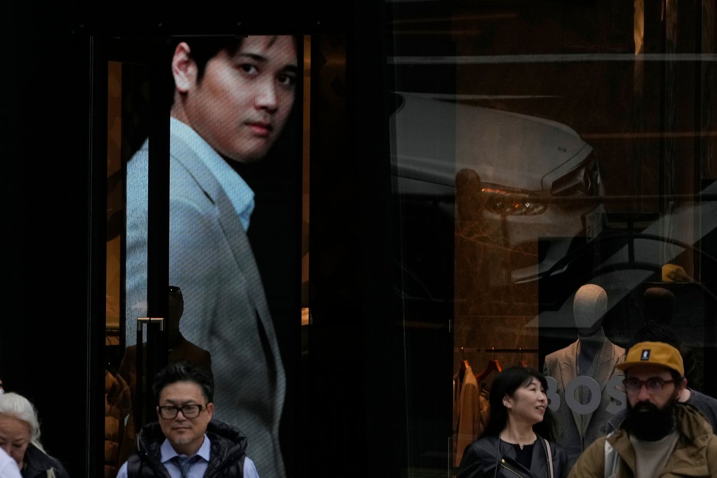 Photos show Japan’s fascination with baseball superstar Shohei Ohtani | iNFOnews.ca