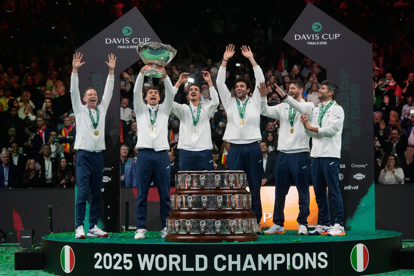 Italy wins Davis Cup for third straight year by beating Spain in final | iNFOnews.ca Italy wins Davis Cup for third straight year by beating Spain in final | iNFOnews.ca