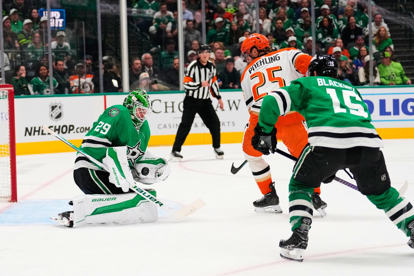 Carlsson's short-handed goal in 3rd period helps Ducks rally to beat Stars 7-5 | iNFOnews.ca Carlsson's short-handed goal in 3rd period helps Ducks rally to beat Stars 7-5 | iNFOnews.ca