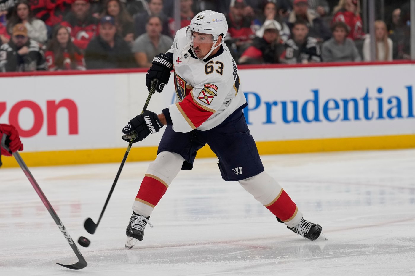 Meier, Hischier score in 3rd period, Allen stops 21 shots to lift Devils past Panthers 3-1 | iNFOnews.ca Meier, Hischier score in 3rd period, Allen stops 21 shots to lift Devils past Panthers 3-1 | iNFOnews.ca
