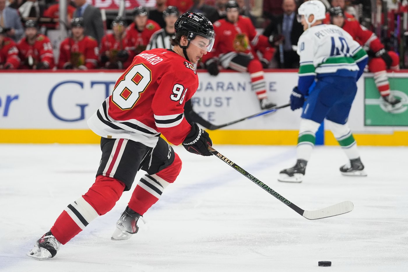 Boeser scores in 4th round of shootout to lift Canucks to 3-2 win over Blackhawks | iNFOnews.ca Boeser scores in 4th round of shootout to lift Canucks to 3-2 win over Blackhawks | iNFOnews.ca