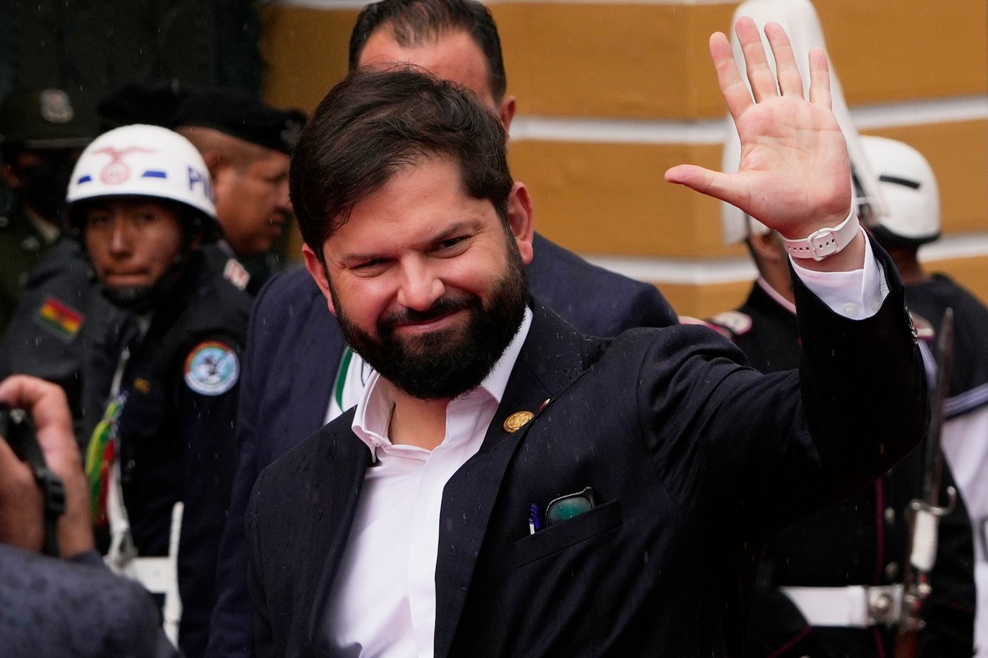 Rodrigo Paz sworn in as Bolivia's new president, ending 20 years of one-party rule | iNFOnews.ca