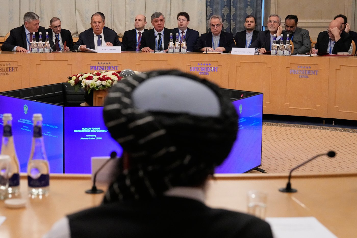 Russia hosts Taliban delegation and warns against foreign military presence in Afghanistan | iNFOnews.ca