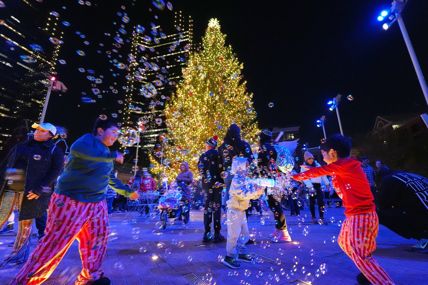 The top photos of the day by AP's photojournalists | iNFOnews.ca