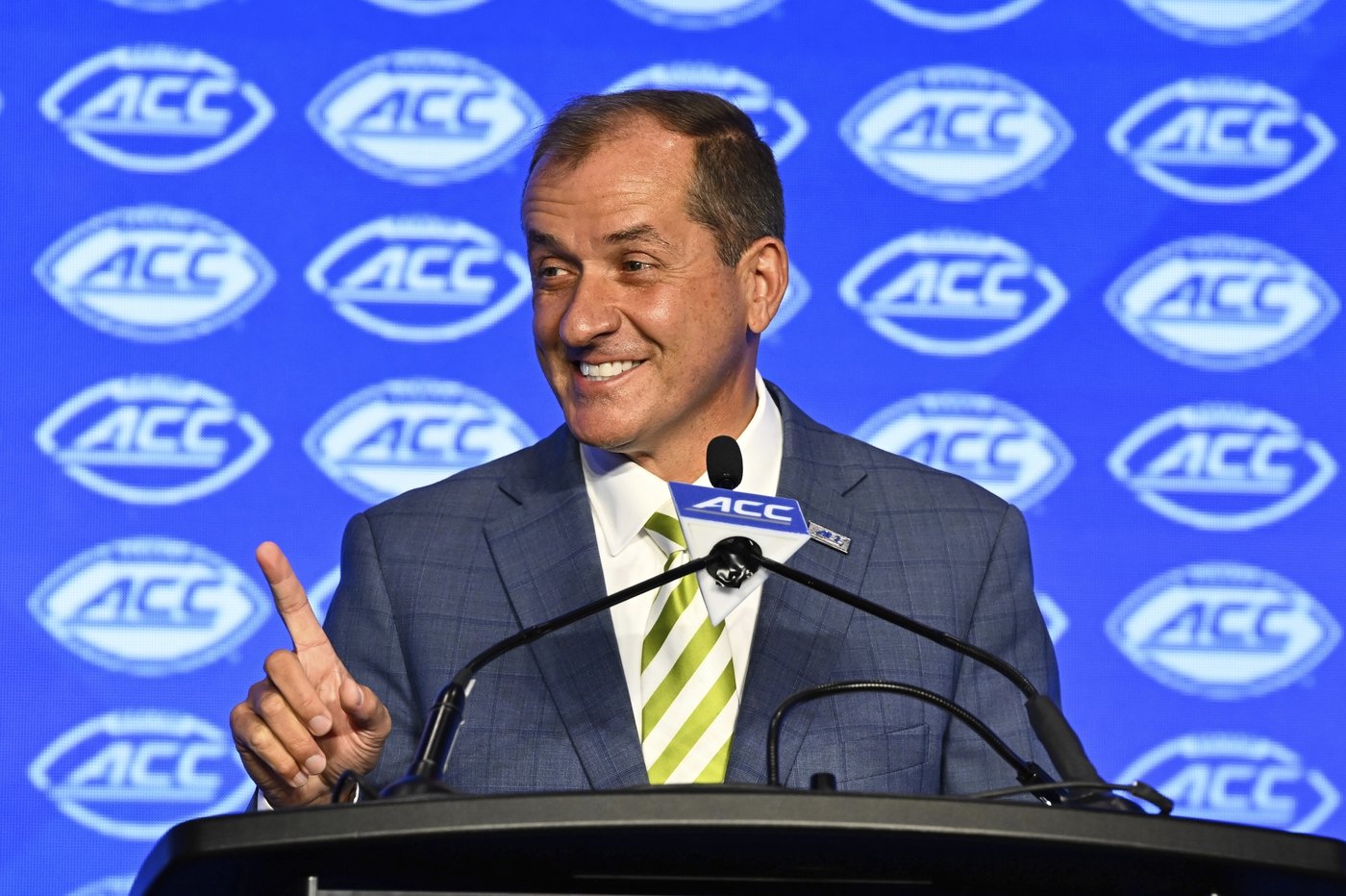 ACC, power conferences make their claim of TV spots with more Friday night football games | iNFOnews.ca ACC, power conferences make their claim of TV spots with more Friday night football games | iNFOnews.ca