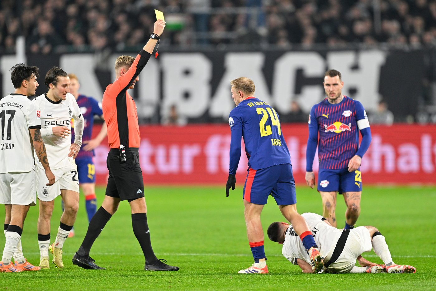 Gladbach frustrated after victory denied against Leipzig | iNFOnews.ca Gladbach frustrated after victory denied against Leipzig | iNFOnews.ca