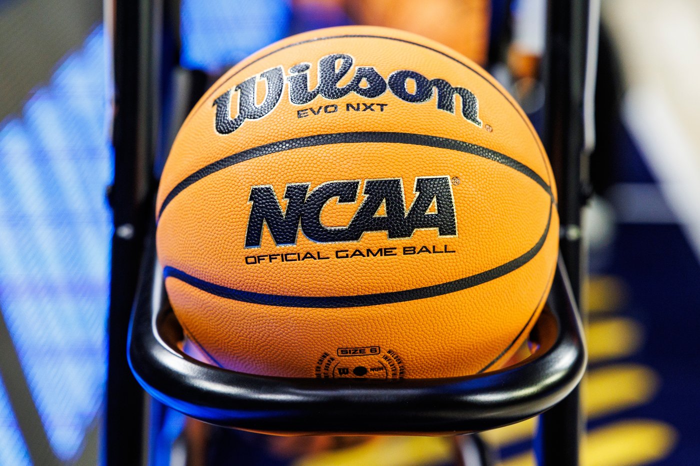 College-reform bill could generate extra billions by allowing conferences to pool their TV rights | iNFOnews.ca