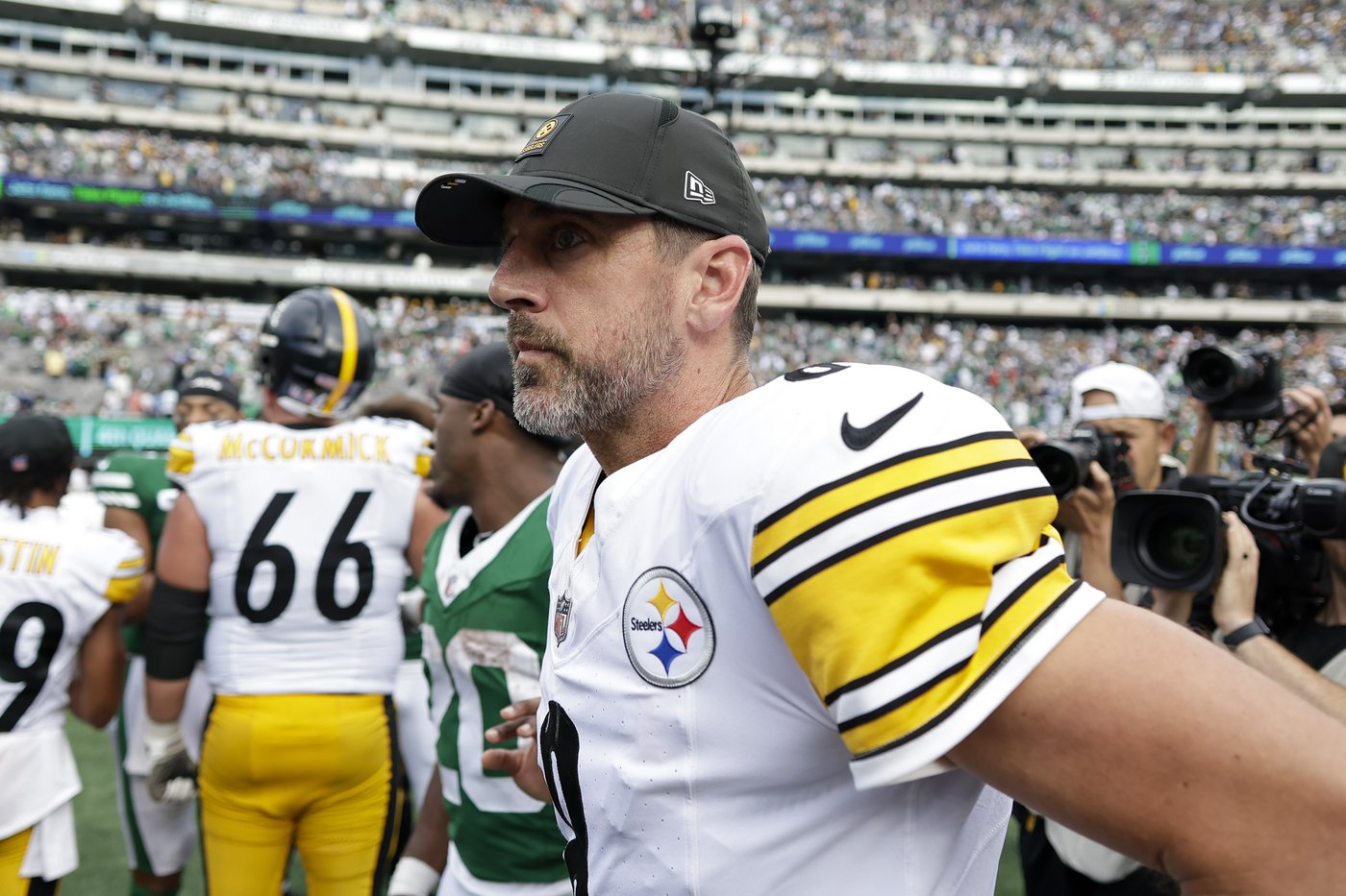 Aaron Rodgers sends a message to those skeptical about what he might have left: R-E-L-A-X | iNFOnews.ca