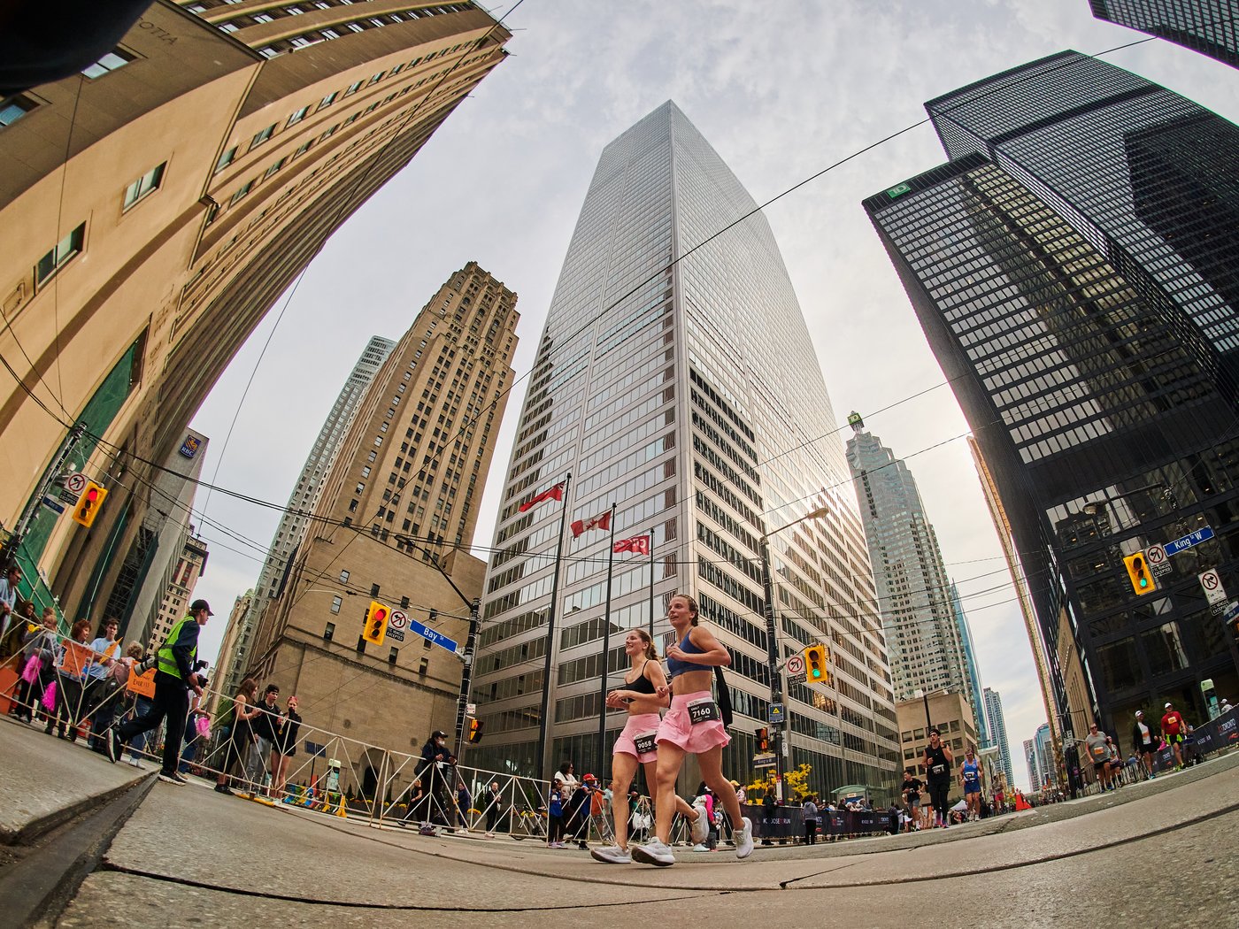 Photo Gallery: Toronto Waterfront Marathon | iNFOnews.ca