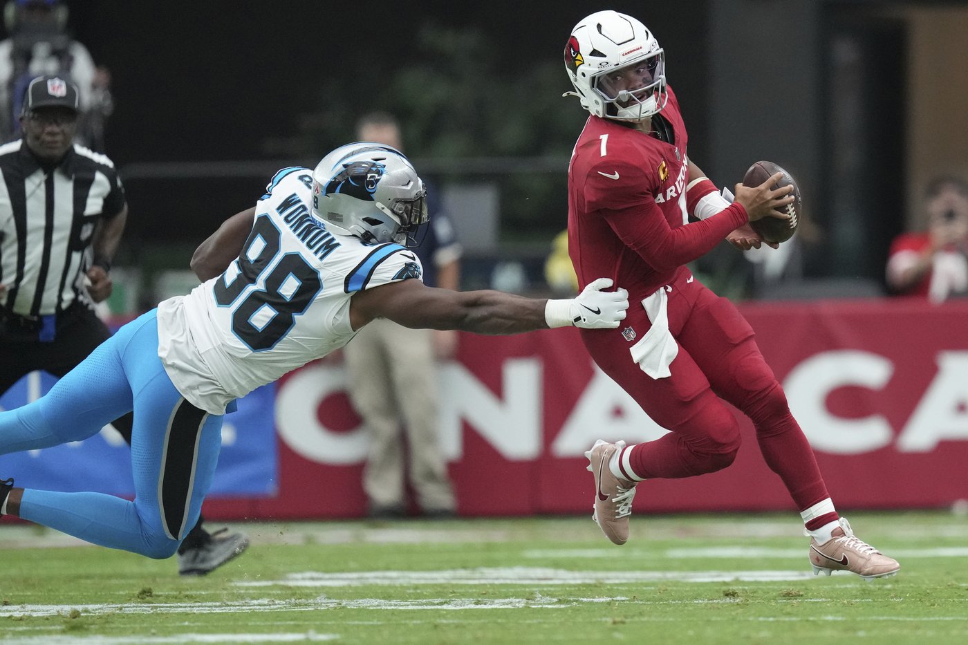 Calais Campbell's sack with 26 seconds left secures Cardinals' 27-22 win after Carolina comeback try | iNFOnews.ca