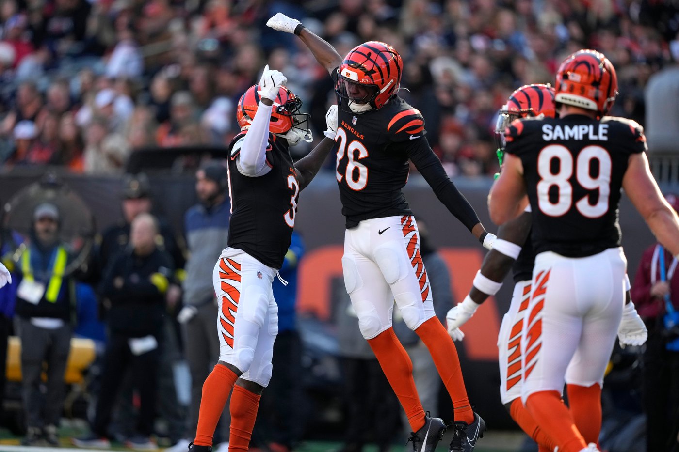 Top photos from Week 12 of the NFL season | iNFOnews.ca