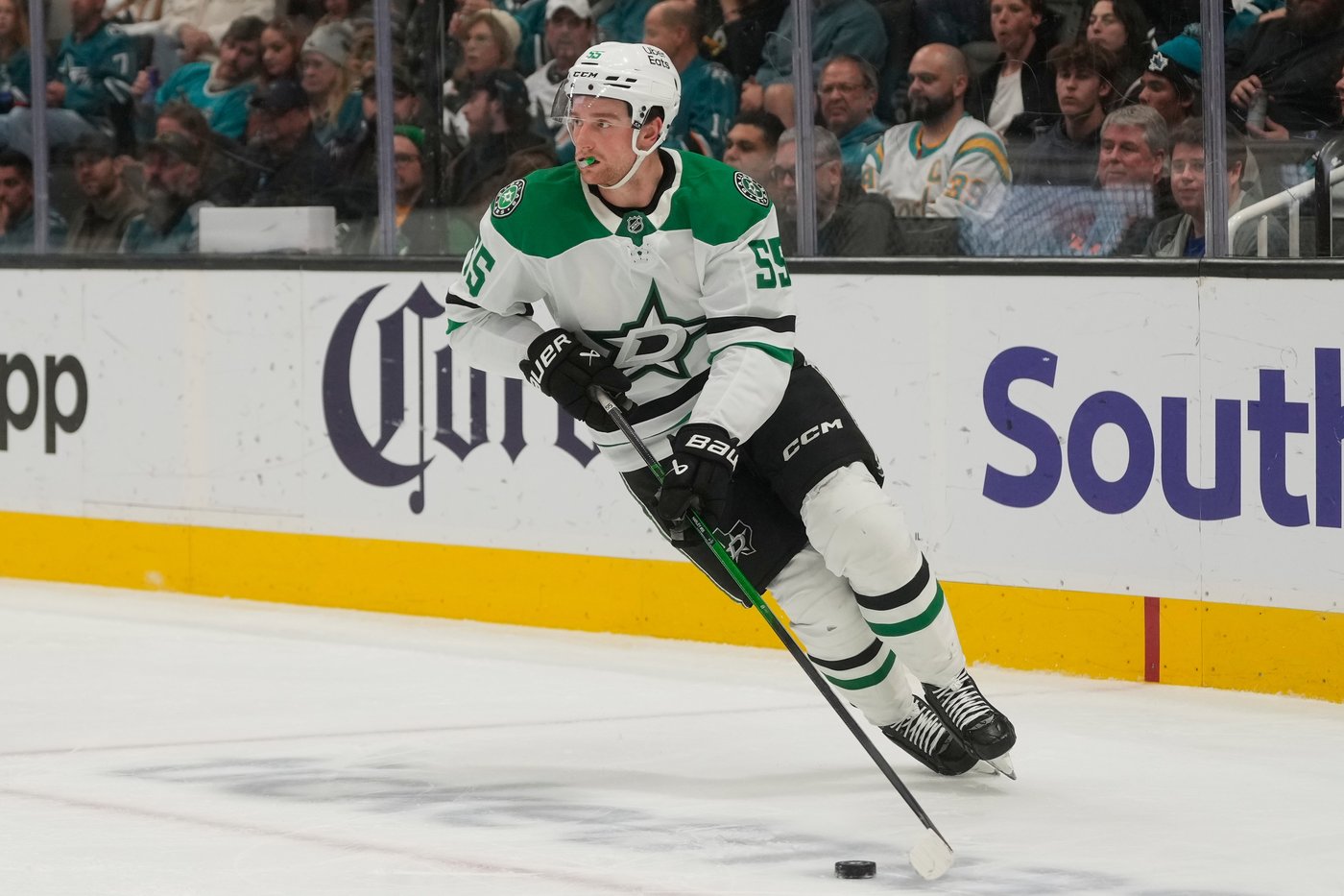 Robertson has 2 goals and assist as Stars beat Ducks 8-3 for 3rd straight win | iNFOnews.ca