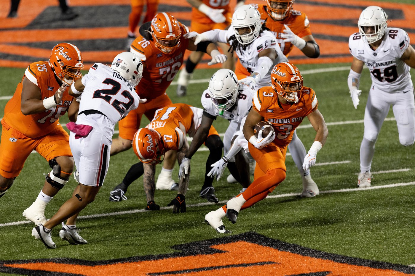 Sorsby has hand in 4 TDs in No. 24 Cincinnati's 49-17 victory over Oklahoma State | iNFOnews.ca Sorsby has hand in 4 TDs in No. 24 Cincinnati's 49-17 victory over Oklahoma State | iNFOnews.ca