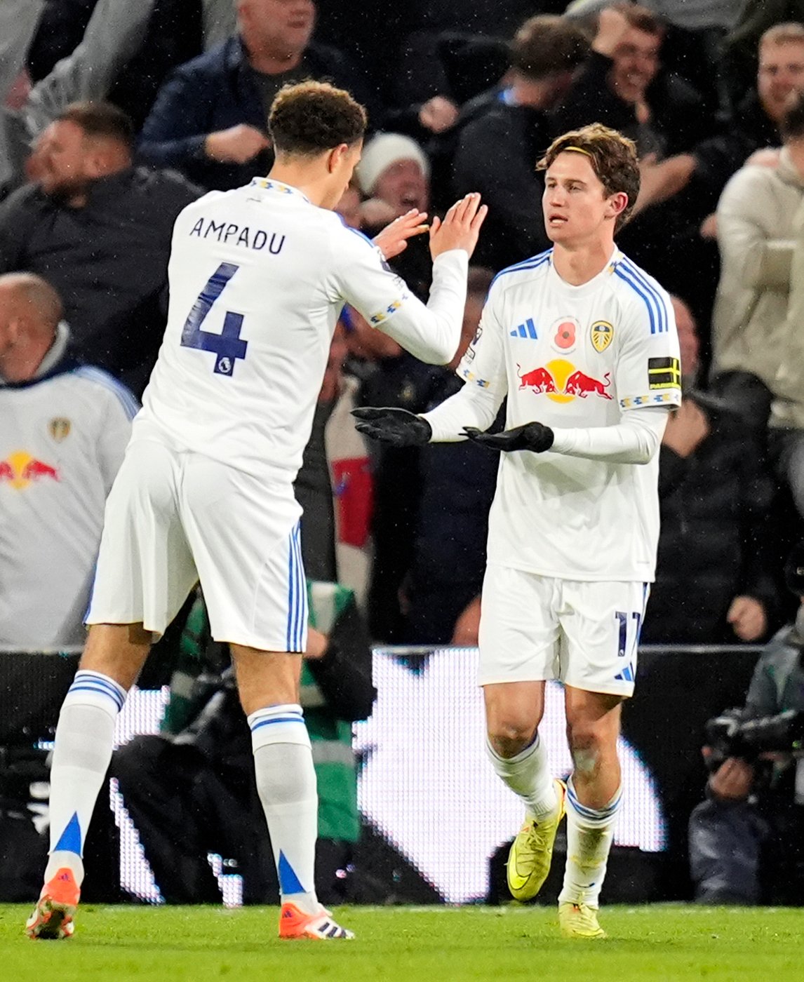 Aaronson scores early as Leeds beat struggling West Ham 2-1 in Premier League | iNFOnews.ca Aaronson scores early as Leeds beat struggling West Ham 2-1 in Premier League | iNFOnews.ca