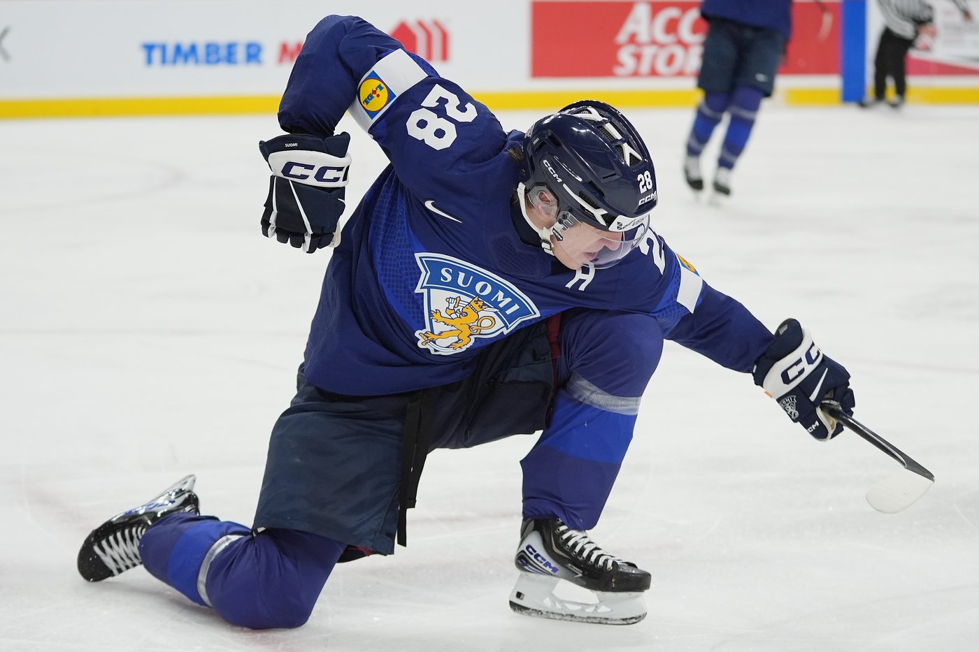 Finland stuns 2-time defending champ US 4-3 in OT in world junior quarterfinals | iNFOnews.ca