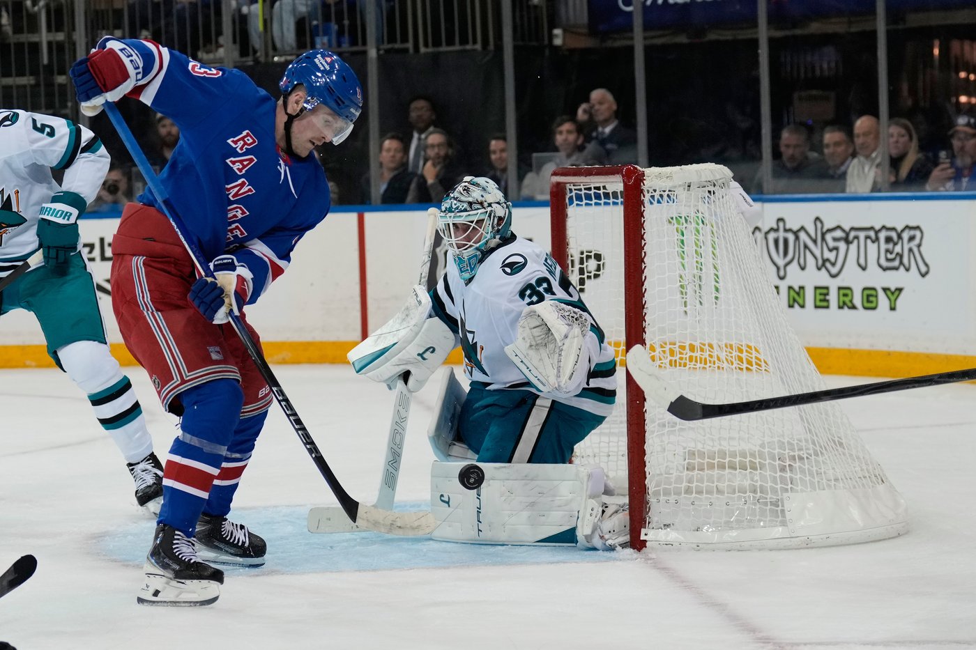 Celebrini has a hat trick and a 5-point game, Sharks beat Rangers in OT for 1st win this season | iNFOnews.ca Celebrini has a hat trick and a 5-point game, Sharks beat Rangers in OT for 1st win this season | iNFOnews.ca