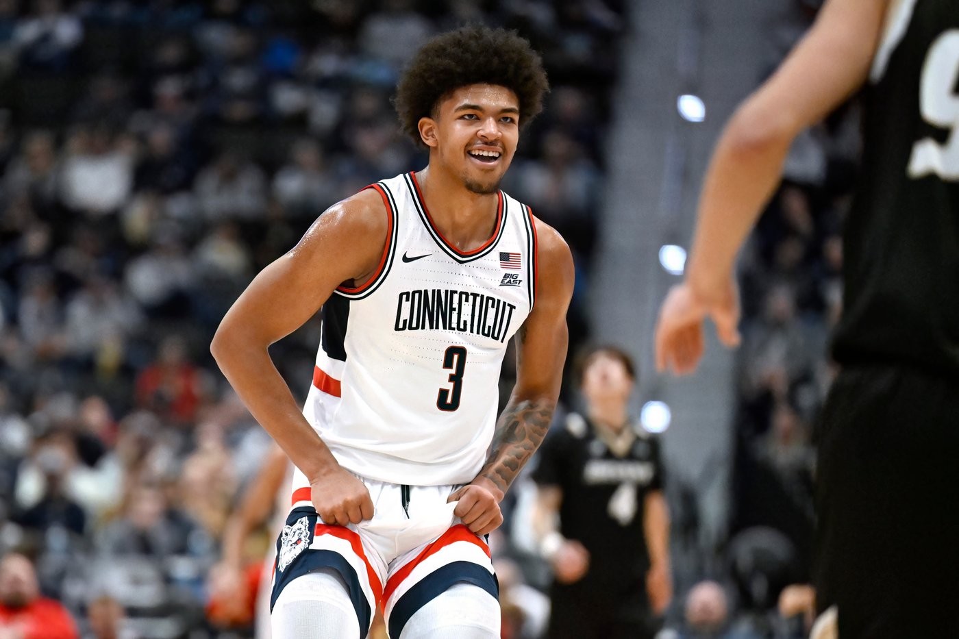 Silas Demary's triple-double powers No. 3 UConn Huskies past Bryant 72-49 | iNFOnews.ca Silas Demary's triple-double powers No. 3 UConn Huskies past Bryant 72-49 | iNFOnews.ca