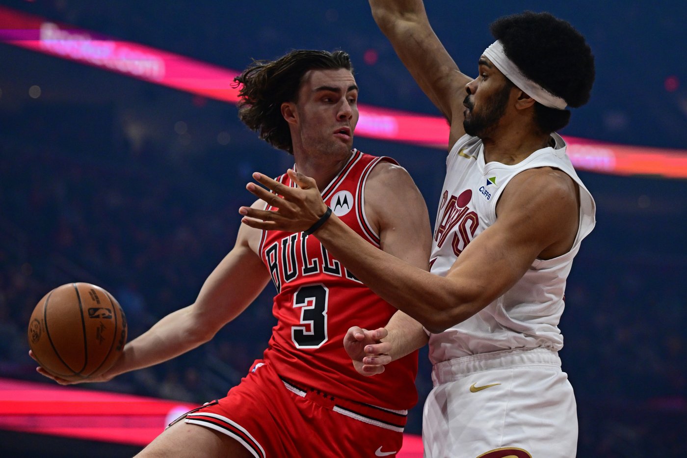 Buzelis and Vucevic score 24 apiece to lead Bulls to 136-125 victory over short-handed Cavaliers | iNFOnews.ca