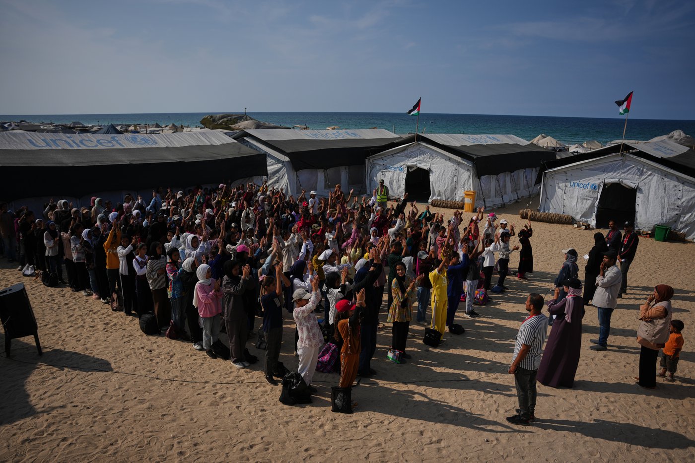 Humanitarian officials race to reopen Gaza schools, in photos | iNFOnews.ca