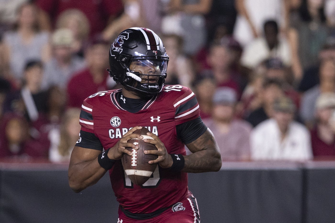 Vicari Swain returns 2 punts for TDs in No. 10 South Carolina's 38-10 win | iNFOnews.ca