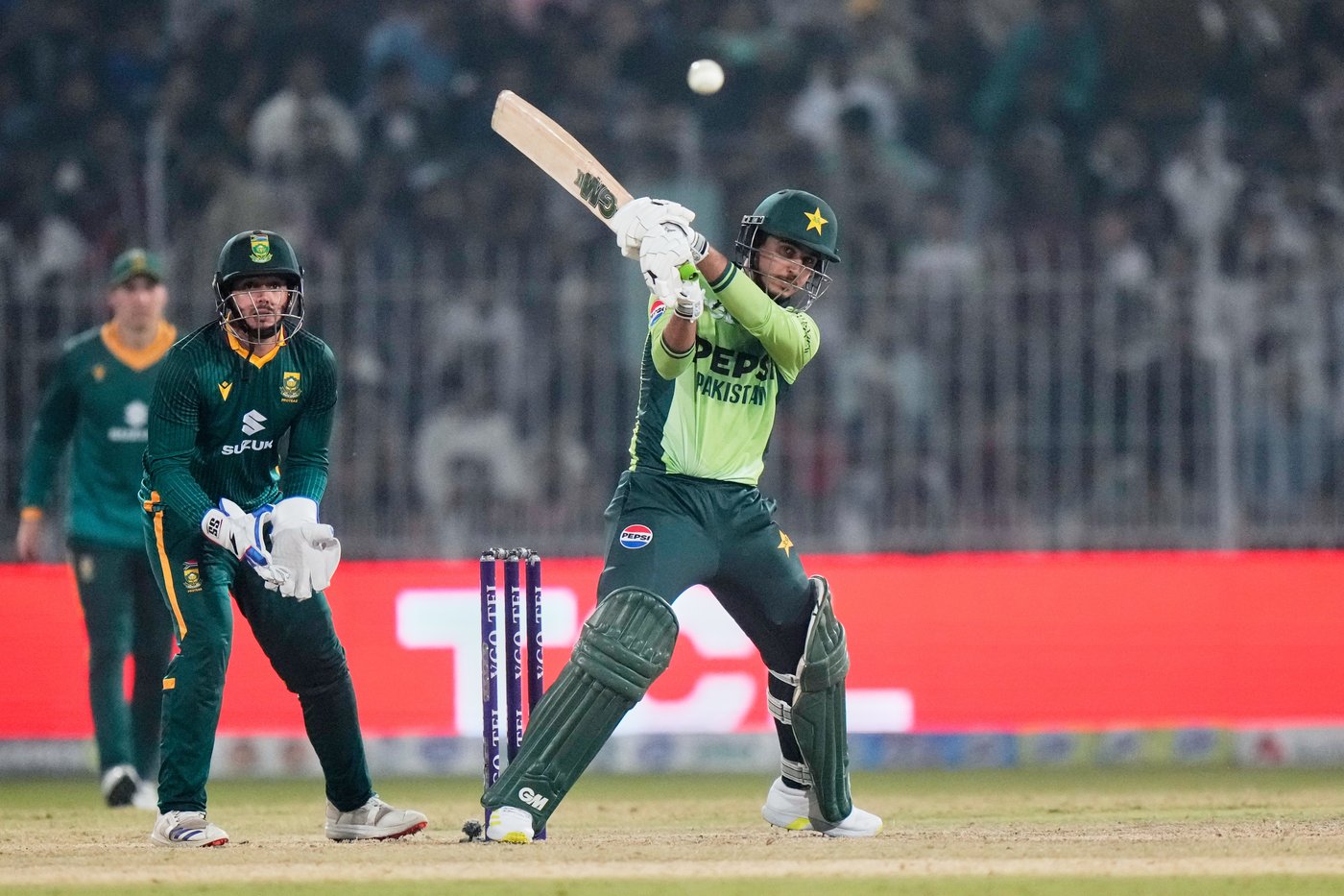 Ahmed spins out South Africa for 143 as Pakistan wins ODI series 2-1 | iNFOnews.ca