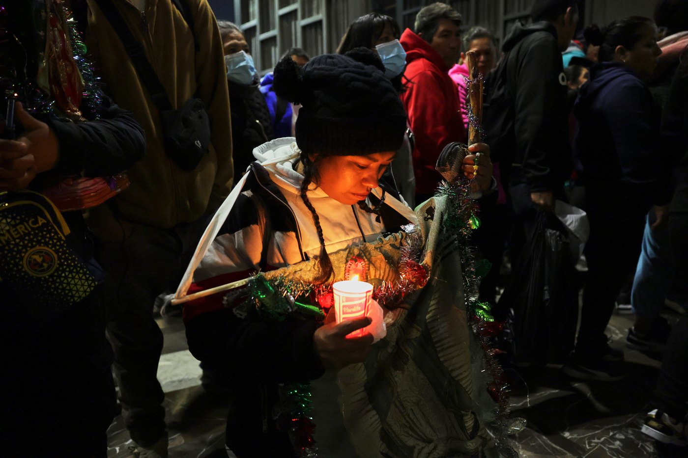 Believers in Our Lady of Guadalupe flock to her Mexico City shrine, in photos | iNFOnews.ca