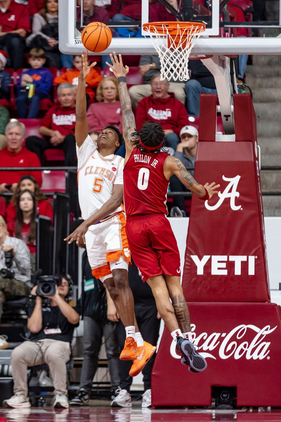 Labaron Philon scores 29 points and propels No. 12 Alabama past Clemson 90-84 in ACC/SEC | iNFOnews.ca