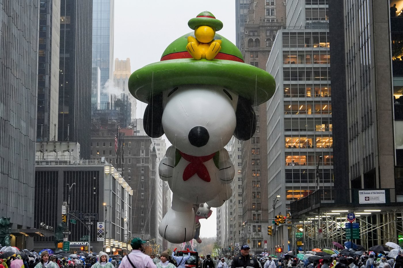 Macy's Thanksgiving Day Parade: Which stars are joining this year's lineup? | iNFOnews.ca