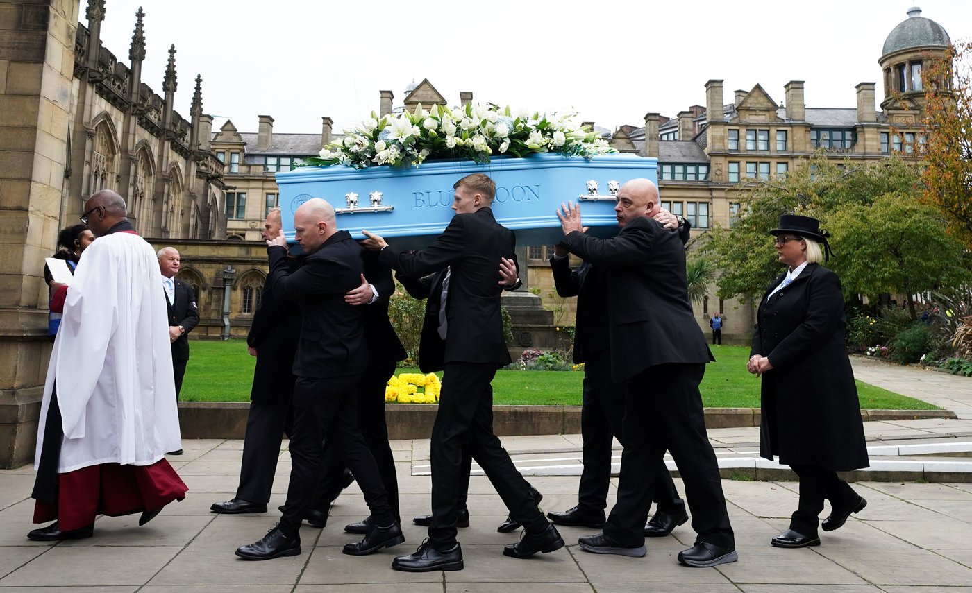 Boxing great Ricky Hatton was found hanged, coroner's court hears | iNFOnews.ca Boxing great Ricky Hatton was found hanged, coroner's court hears | iNFOnews.ca