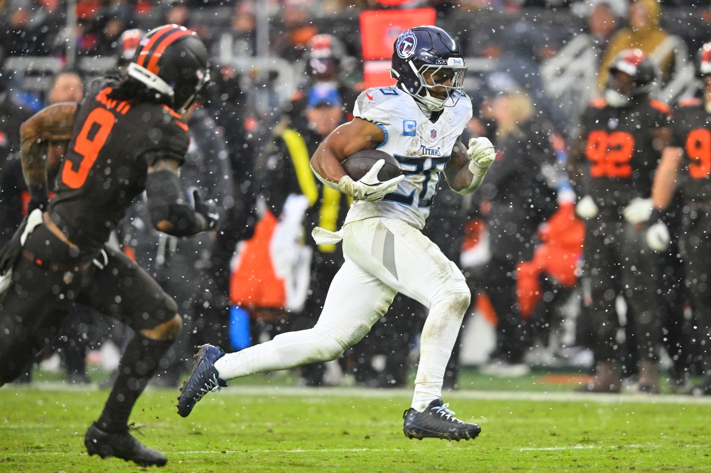 Fantasy plays: Players to start and sit for NFL Week 15 | iNFOnews.ca Fantasy plays: Players to start and sit for NFL Week 15 | iNFOnews.ca