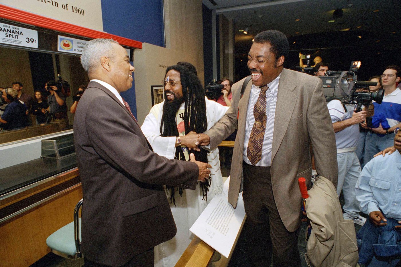 Joseph McNeil, who helped spark a protest movement at a North Carolina lunch counter, dies at 83 | iNFOnews.ca Joseph McNeil, who helped spark a protest movement at a North Carolina lunch counter, dies at 83 | iNFOnews.ca