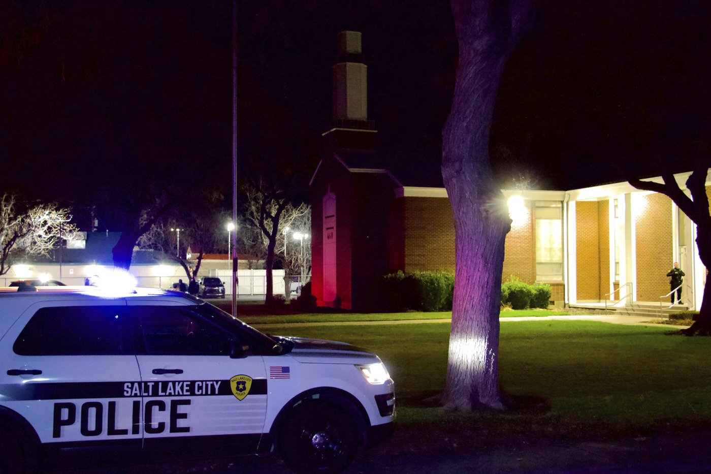 2 killed in shooting outside Mormon church in Salt Lake City | iNFOnews.ca 2 killed in shooting outside Mormon church in Salt Lake City | iNFOnews.ca