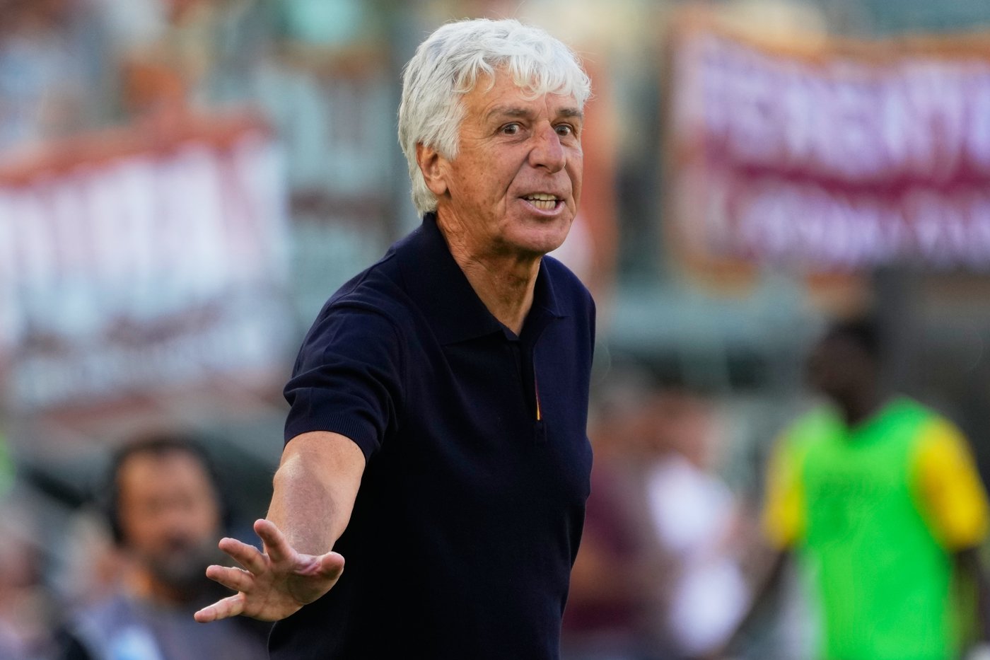 Roma beats Verona to move 2nd in Serie A ahead of Napoli's mouthwatering match at Milan | iNFOnews.ca