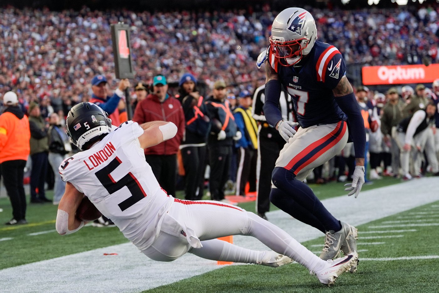 Parker Romo's missed extra point proves to be the difference in Falcons' 24-23 loss to Patriots | iNFOnews.ca