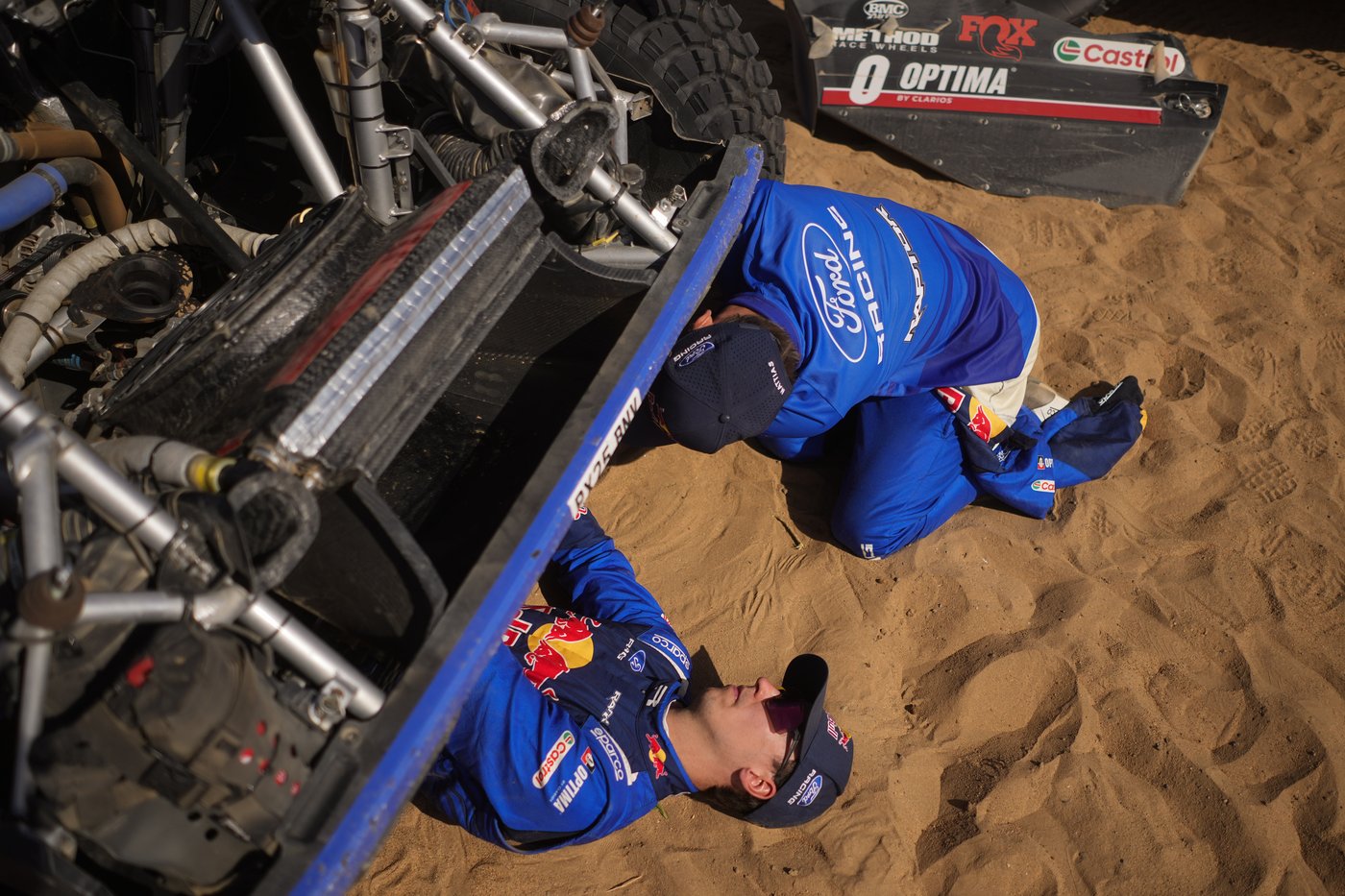 Roma leads Dakar Rally for first time since 2014 after navigation errors shake up race | iNFOnews.ca