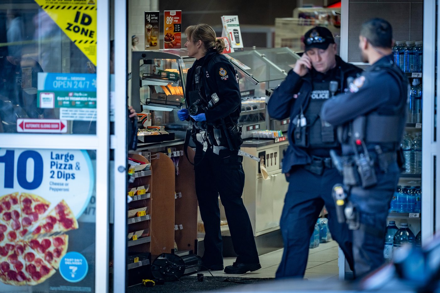 VPD officer had no option but to shoot man in Vancouver 7-Eleven stabbing: IIO report | iNFOnews.ca VPD officer had no option but to shoot man in Vancouver 7-Eleven stabbing: IIO report | iNFOnews.ca