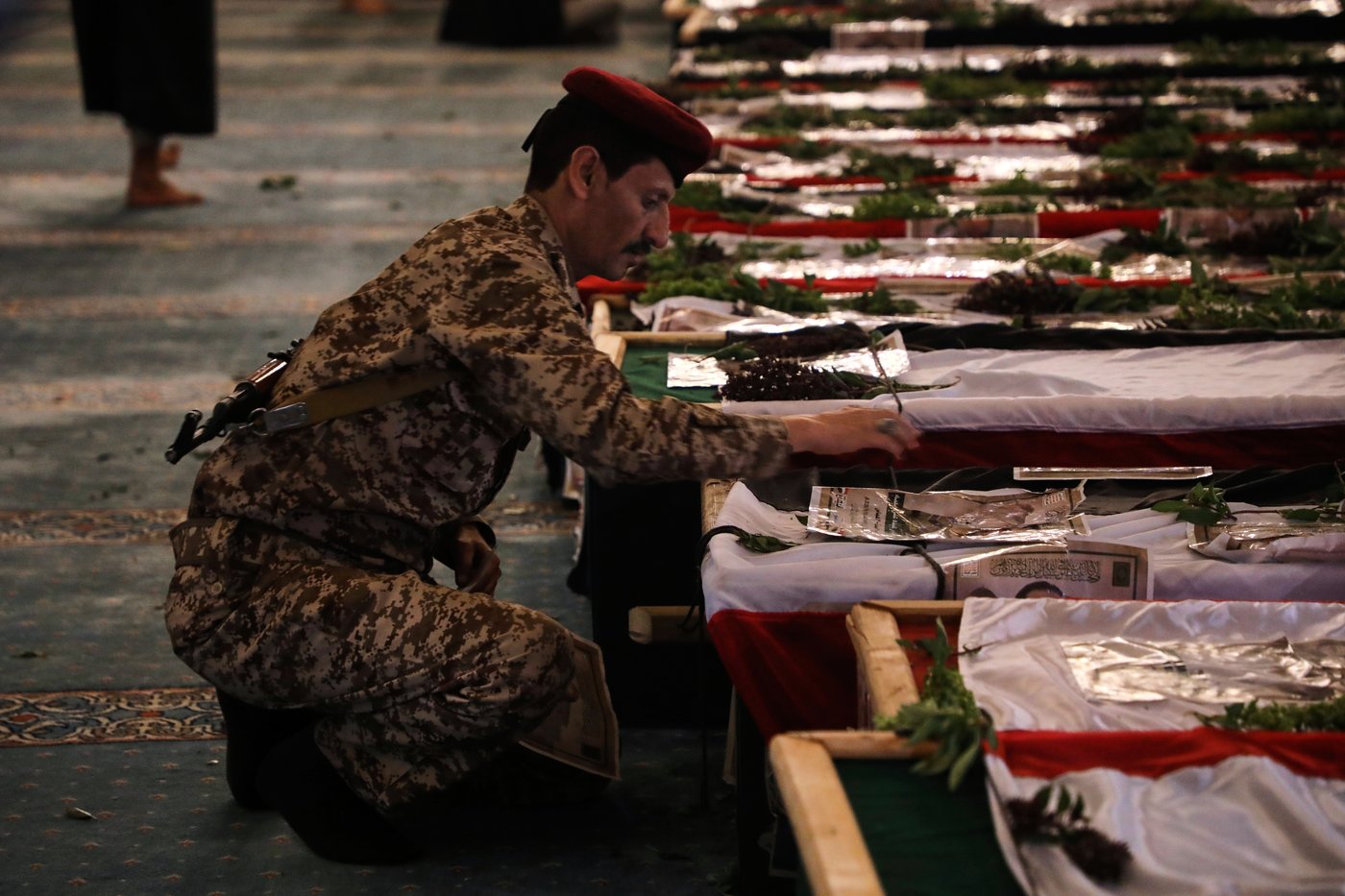 Hundreds attend funeral services for 31 Yemeni reporters killed in Israeli airstrikes | iNFOnews.ca