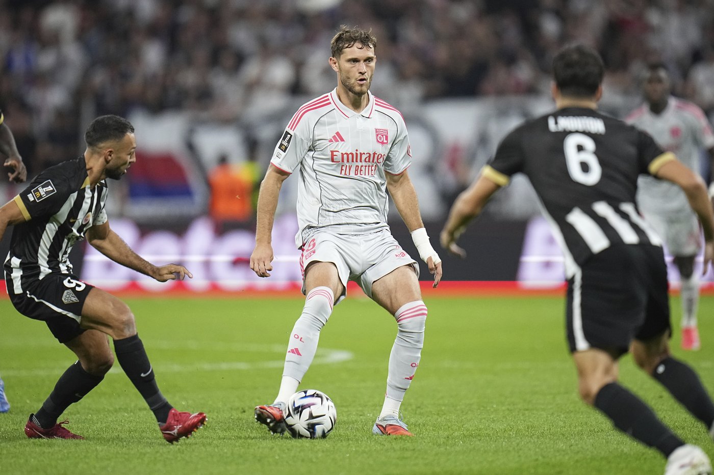 Marseille looks for a fourth straight win and Ligue 1 leader PSG visits Lille | iNFOnews.ca