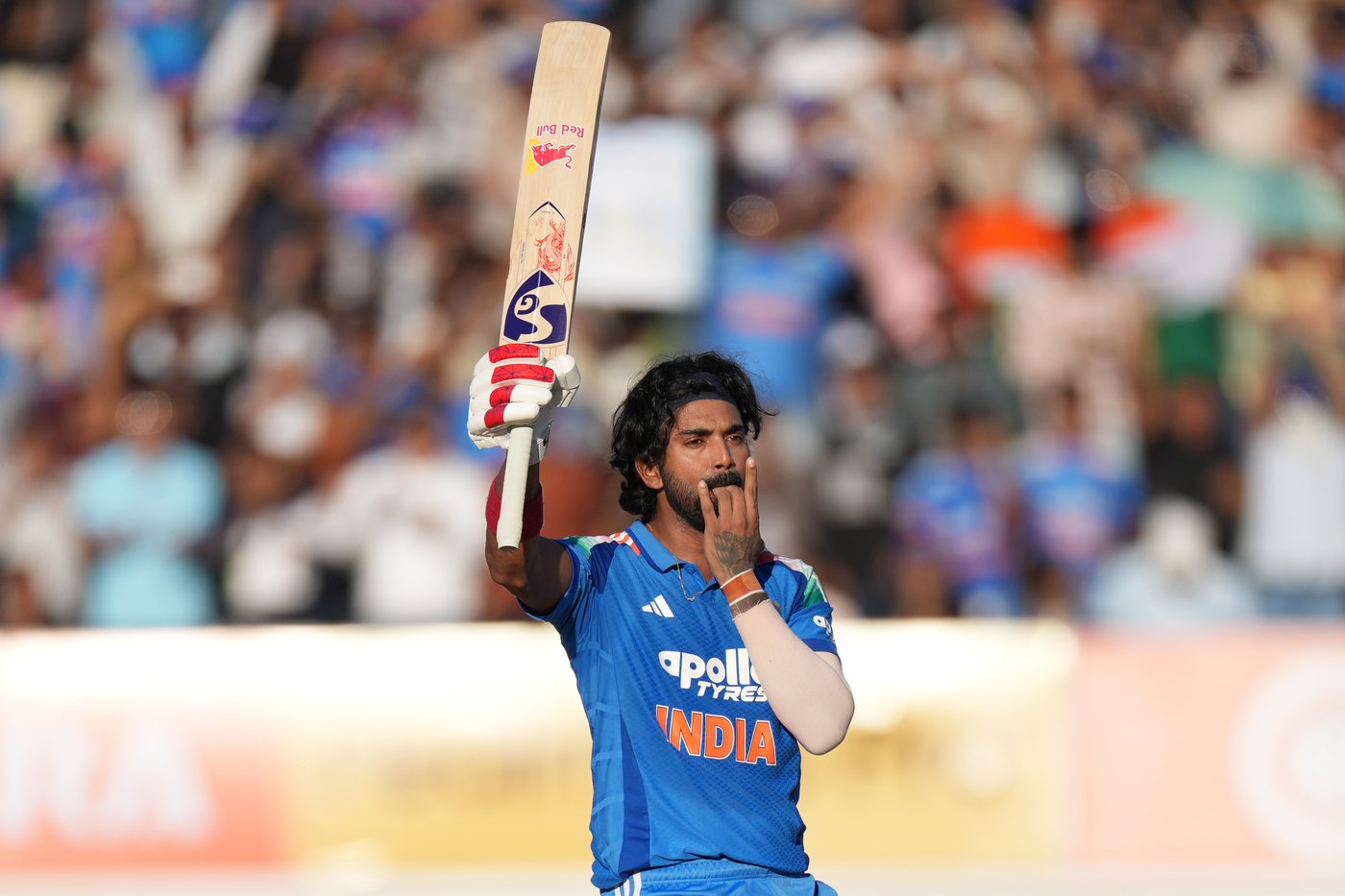 Mitchell's unbeaten 131 powers New Zealand to ODI series-leveling win over India | iNFOnews.ca